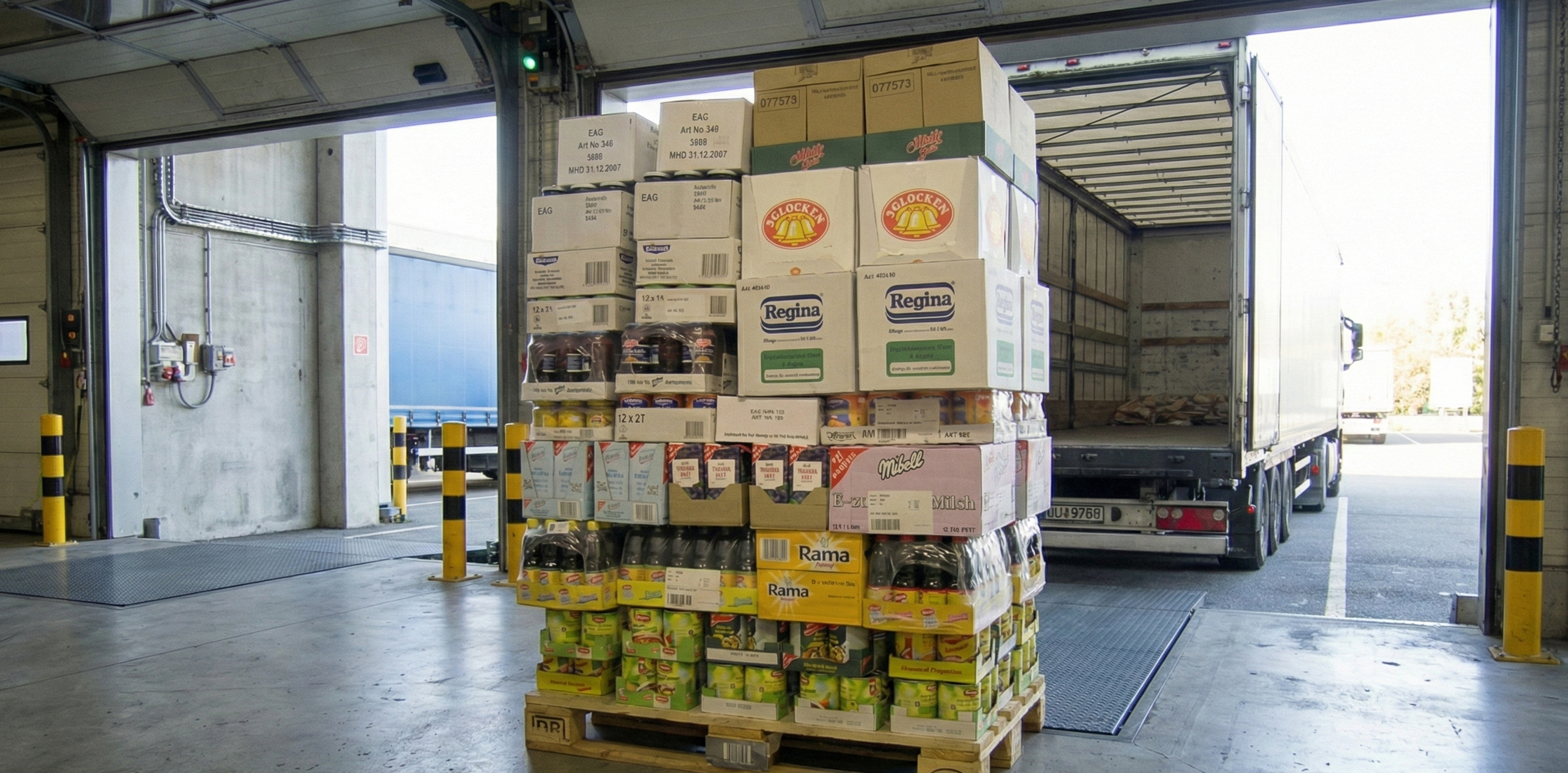 High-Volume Mixed-Case Palletizing in Grocery Distribution